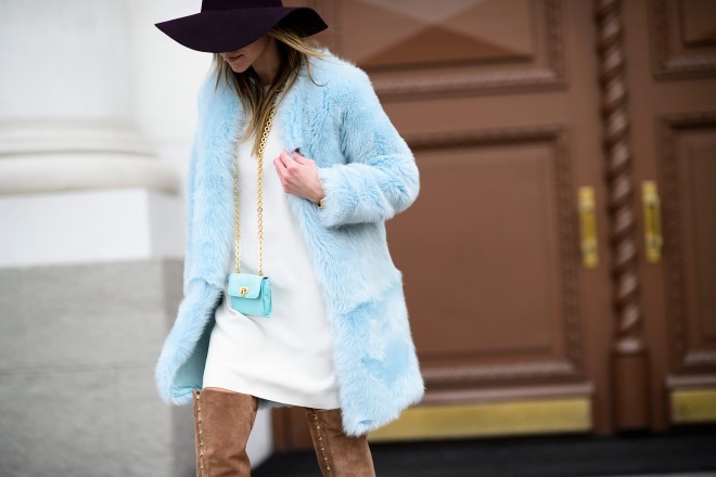 street-style-colorful-fur-jackets-19