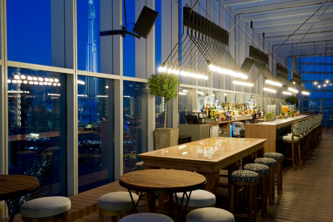 a-special-evening-at-iris-the-rooftop-bar-the-oberoi-dubai-03